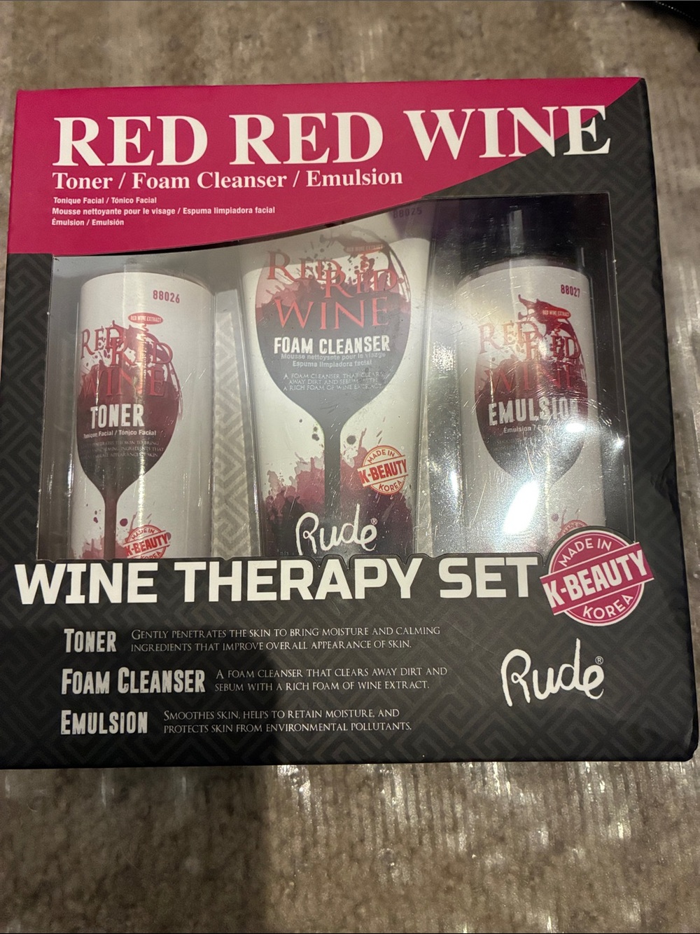 RUDE RED RED WINE Skincare Set (Red, White)